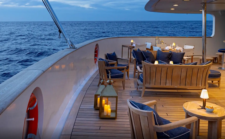 aqua lares cruise seychelles islands 2
